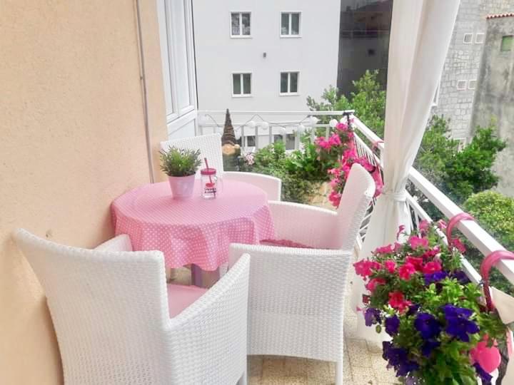 Hotel Nina Baška Voda Zewnętrze zdjęcie